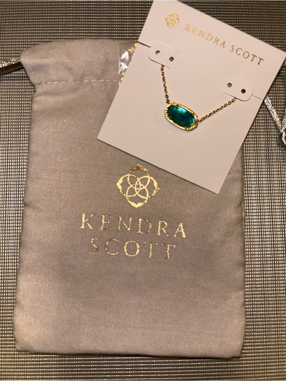 Kendra Scott Elisa necklace